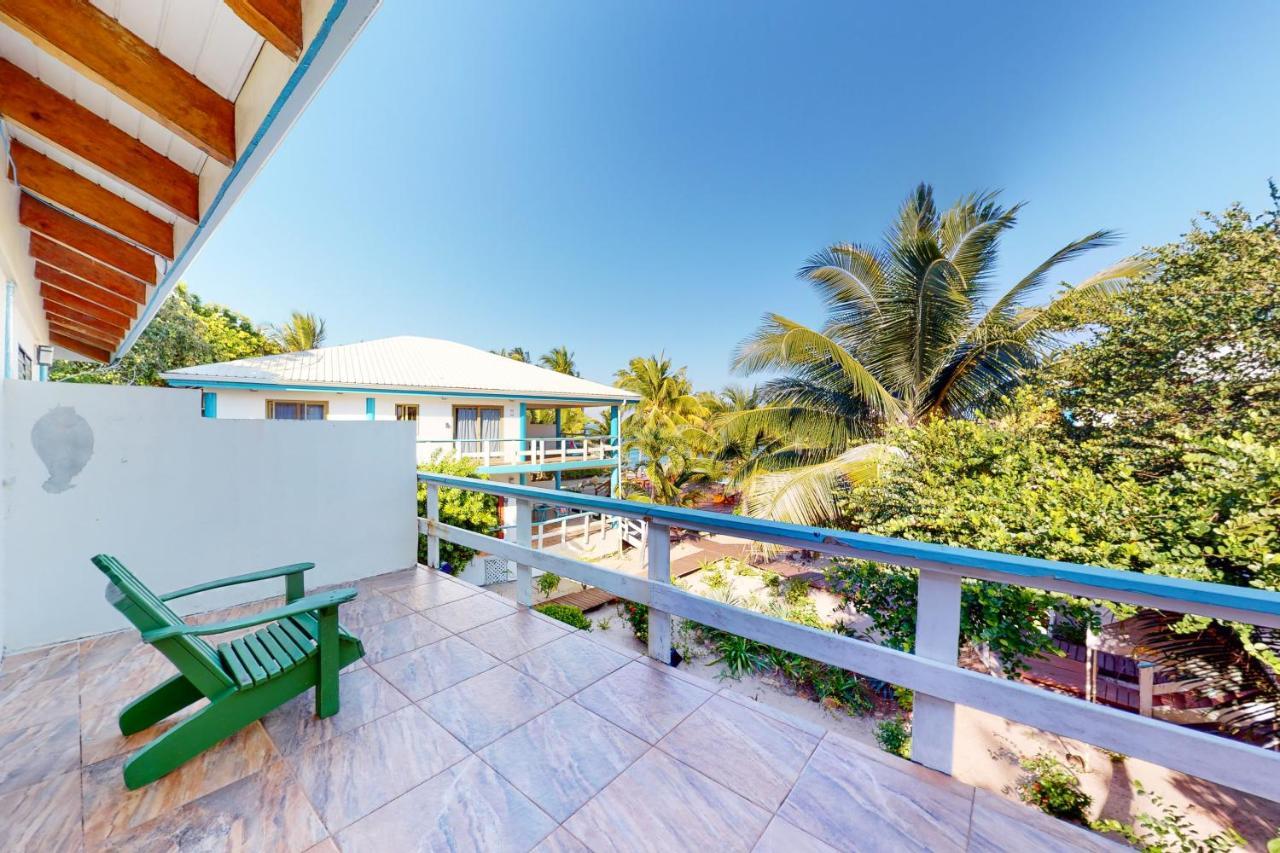 Condo #27 @ Beachside Villas Dangriga Εξωτερικό φωτογραφία